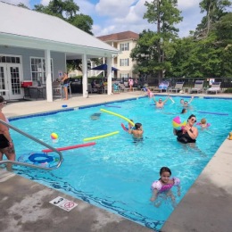 Best pool party ever! Thanks for coming out guys! Best pool party ever! Thanks for coming out guys!